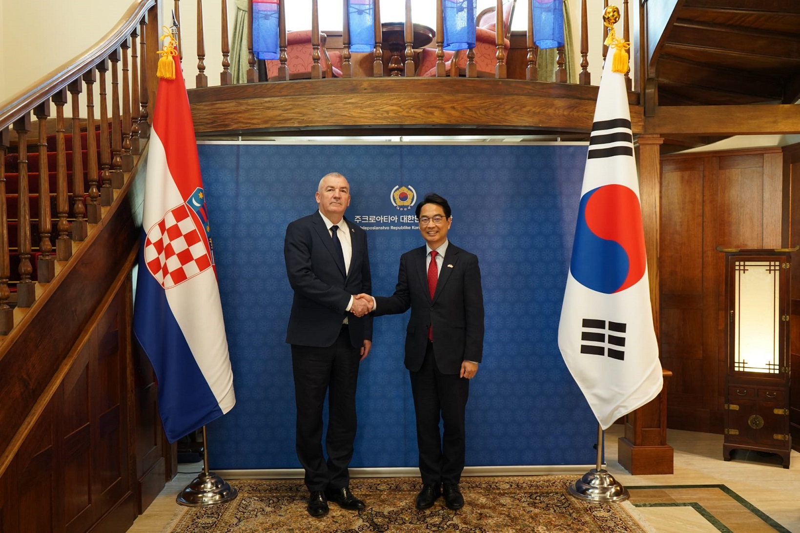 대사, Nikola Milina 경찰청장 면담