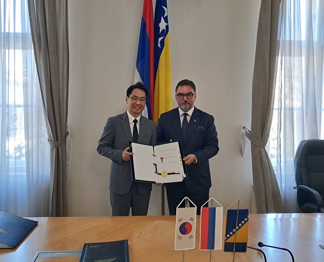 Veleposlanik je potpisao Sporazuma o gospodarskoj suradnji između Koreje i Bosne i Hercegovine